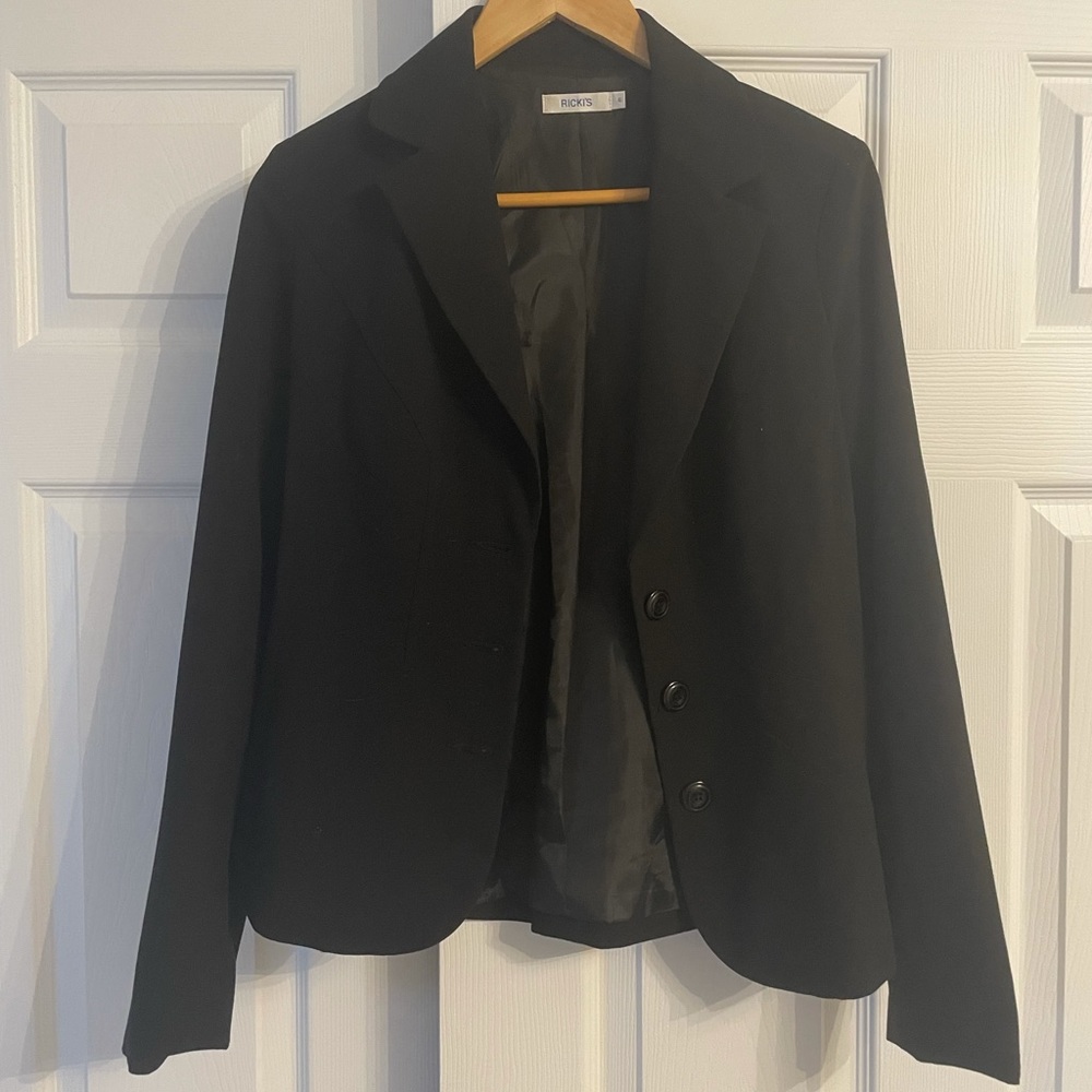 Black blazer size 6
